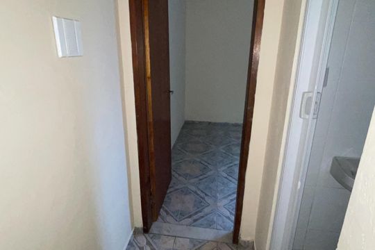 Corredor de casa para alugar com 1 quarto, 42m² em Parque Lafaiete, Duque de Caxias