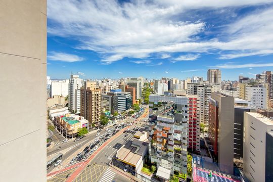 Varanda de kitnet/studio para alugar com 1 quarto, 28m² em Paraíso, São Paulo