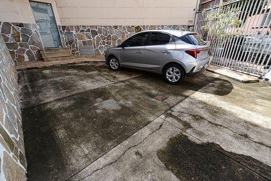 Garagem de apartamento à venda com 3 quartos, 90m² em Santo Antônio, Belo Horizonte