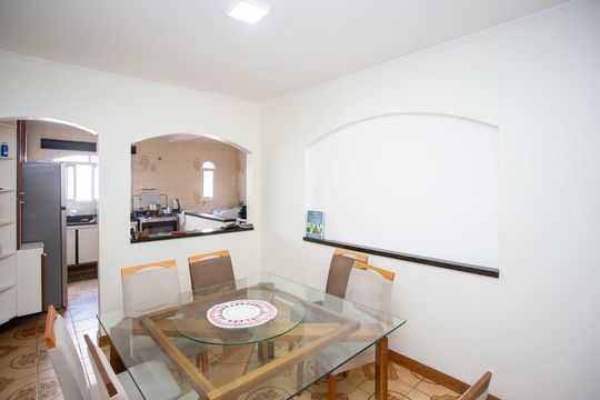Sala de Jantar de casa à venda com 3 quartos, 180m² em Conceição, Diadema