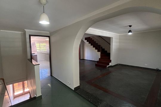 Casa para alugar com 3 quartos, 265m² em Campestre, Santo André