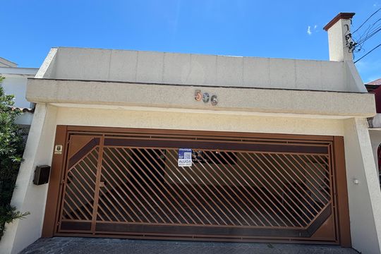 Fachada de casa para alugar com 3 quartos, 265m² em Campestre, Santo André