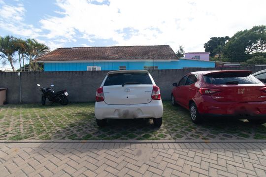 Garagem de casa de condomínio à venda com 1 quarto, 49m² em Santa Tereza, Porto Alegre