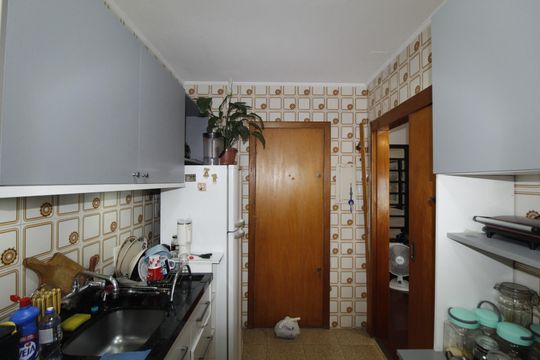 Cozinha de apartamento à venda com 3 quartos, 68m² em Rio Branco, Porto Alegre