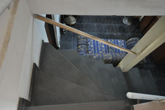 Escada de casa à venda com 2 quartos, 300m² em Vila Nivi, São Paulo