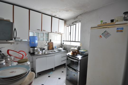 Cozinha de casa à venda com 2 quartos, 300m² em Vila Nivi, São Paulo