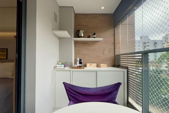 Varanda de kitnet/studio para alugar com 1 quarto, 31m² em Pinheiros, São Paulo