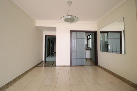 Sala de apartamento para alugar com 3 quartos, 175m² em Osvaldo Rezende, Uberlândia