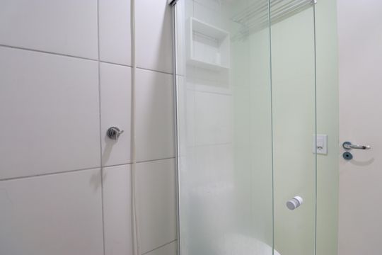 Banheiro de apartamento para alugar com 2 quartos, 35m² em Várzea da Barra Funda, São Paulo