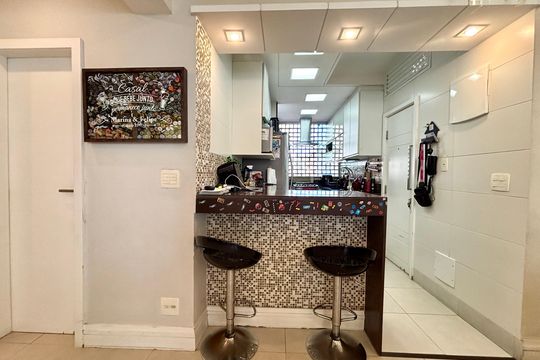 Cozinha de apartamento à venda com 3 quartos, 96m² em Copacabana, Rio de Janeiro