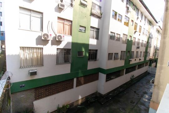 Vista do Quarto 2 de apartamento à venda com 2 quartos, 44m² em Barreto, Niterói
