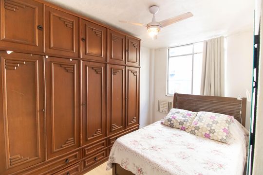 Quarto 2 de apartamento à venda com 2 quartos, 44m² em Barreto, Niterói