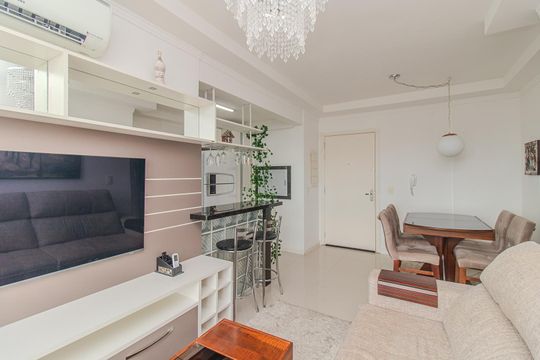 Sala de apartamento à venda com 2 quartos, 58m² em Santo Antônio, Porto Alegre