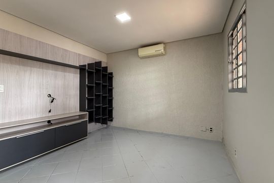 Casa para alugar com 2 quartos, 60m² em Riacho Fundo I, Brasília