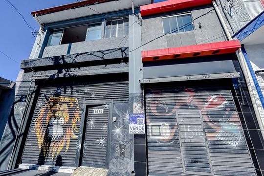 Fachada com Plaquinha de casa à venda com 6 quartos, 244m² em Vila Formosa, São Paulo
