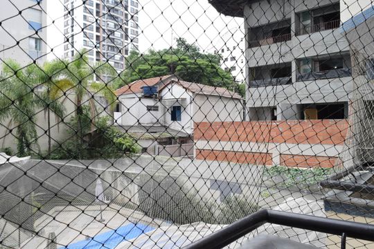 Vista de apartamento para alugar com 2 quartos, 67m² em Pinheiros, São Paulo
