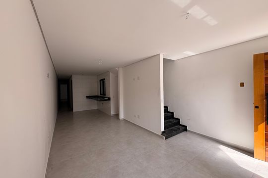 Casa à venda com 4 quartos, 132m² em Utinga, Santo André