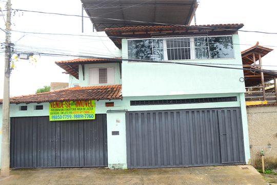 Fachada de casa para alugar com 2 quartos, 570m² em Belmonte, Belo Horizonte