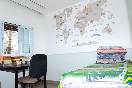 Quarto 1 de casa para alugar com 2 quartos, 570m² em Belmonte, Belo Horizonte