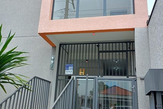 Fachada de kitnet/studio à venda com 1 quarto, 34m² em Vila Sonia, São Paulo