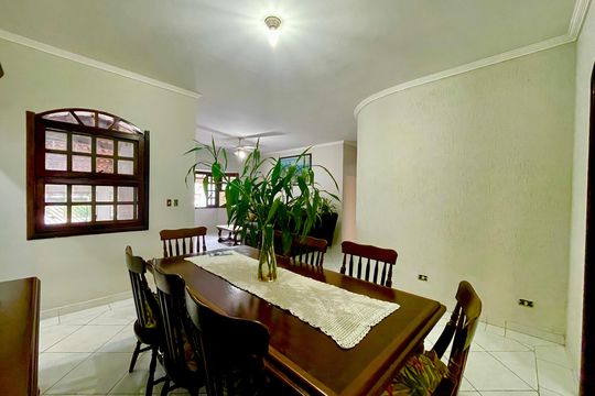 Sala de Jantar de casa à venda com 4 quartos, 415m² em Vila Galvão, Guarulhos