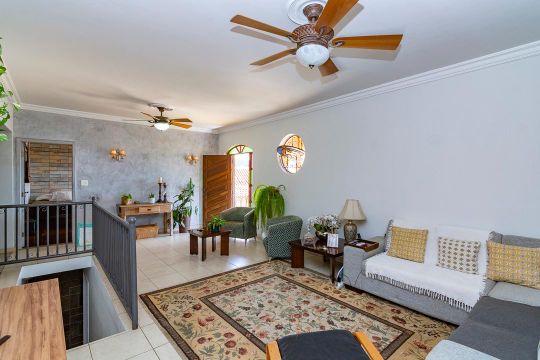 Casa à venda com 4 quartos, 226m² em Salgado Filho, Belo Horizonte