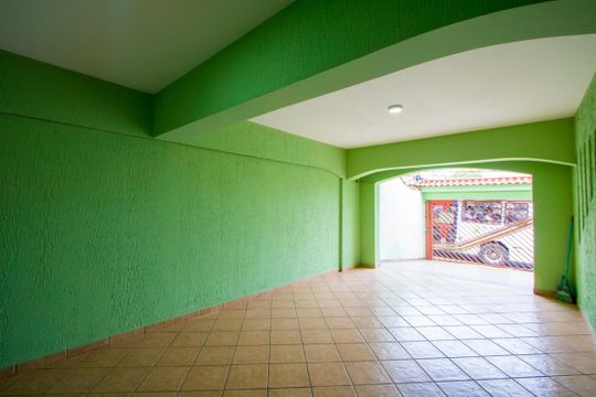 Garagem de casa à venda com 3 quartos, 230m² em Vila Guarará, Santo André