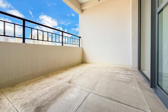 Varanda de kitnet/studio à venda com 1 quarto, 32m² em Sacomã, São Paulo