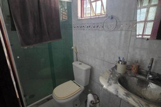 Casa à venda com 3 quartos, 400m² em Piratininga, Niterói