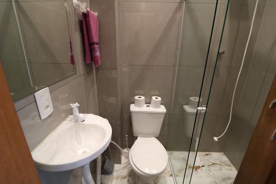 Banheiro da Suíte 2 de apartamento para alugar com 2 quartos, 40m² em Vila Formosa, São Paulo