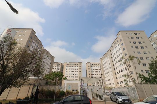 Fachada de apartamento à venda com 2 quartos, 42m² em Jardim Boa Vista, Osasco
