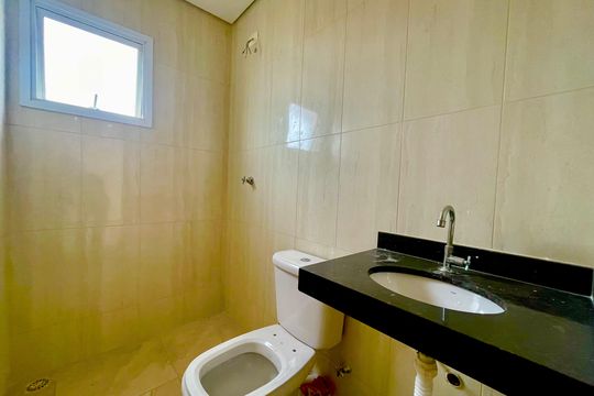 Banheiro de apartamento para alugar com 2 quartos, 40m² em Jardim do Papai, Guarulhos
