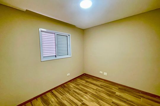 Quarto 1 de apartamento para alugar com 2 quartos, 40m² em Jardim do Papai, Guarulhos