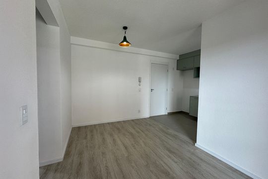 Sala de apartamento para alugar com 2 quartos, 55m² em Votupoca, Barueri