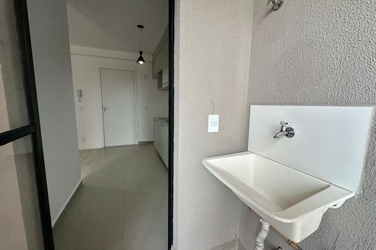 Área de Serviço de apartamento para alugar com 2 quartos, 55m² em Votupoca, Barueri