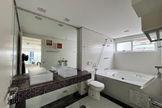 Apartamento à venda com 1 quarto, 134m² em Vila Madalena, São Paulo