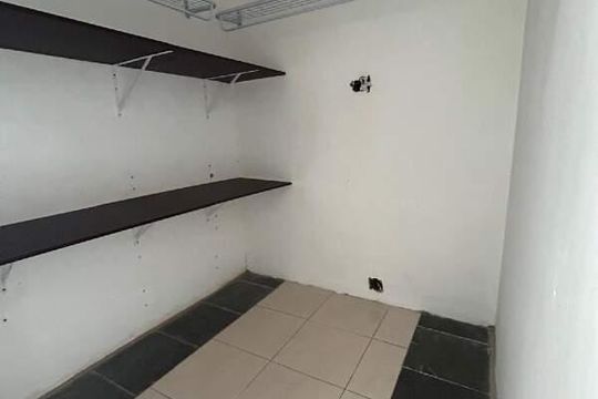 Casa à venda com 5 quartos, 166m² em Taquara, Rio de Janeiro