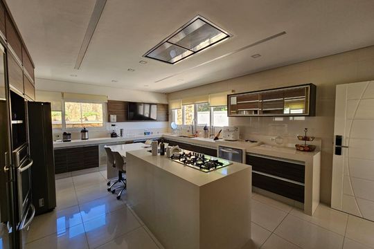 Casa de Condomínio à venda com 4 quartos, 771m² em Residencial Zero (Tambore), Santana de Parnaíba