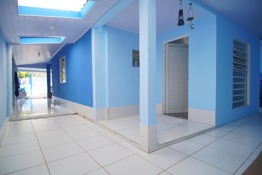 Garagem de casa à venda com 2 quartos, 94m² em Santos Dumont, São Leopoldo