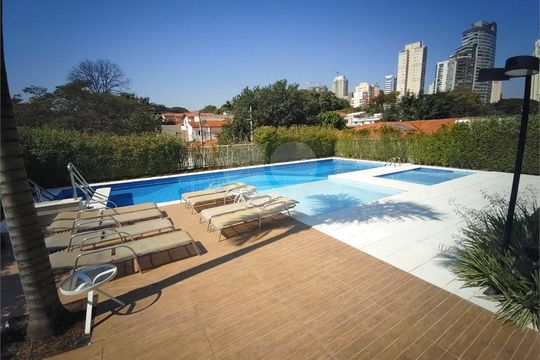 Apartamento à venda com 1 quarto, 49m² em Vila Cordeiro, São Paulo