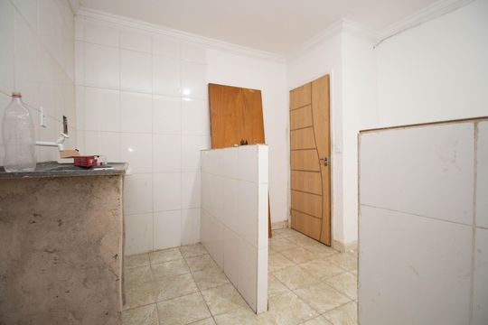 Cozinha e Área de Serviço de kitnet/studio para alugar com 1 quarto, 40m² em Recanto das Emas, Brasília