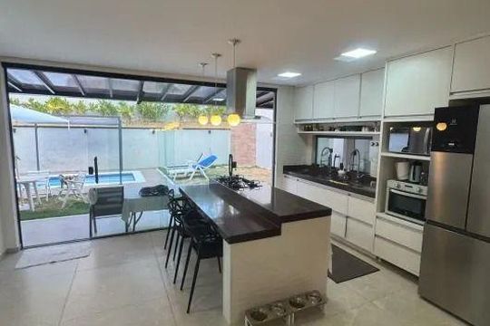 Casa à venda com 5 quartos, 221m² em Várzea das Moças, Niterói