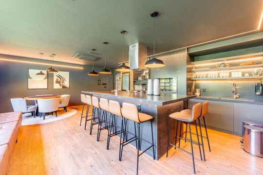 Apartamento para alugar com 3 quartos, 117m² em Santa Cecília, Porto Alegre