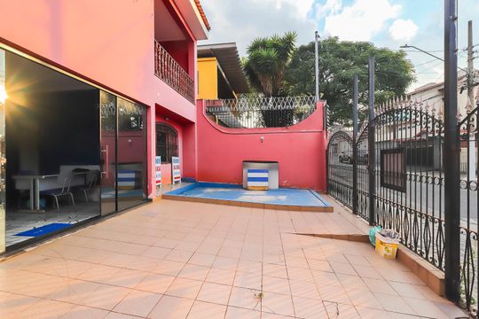 Garagem de casa para alugar com 5 quartos, 250m² em Itaim Paulista, São Paulo