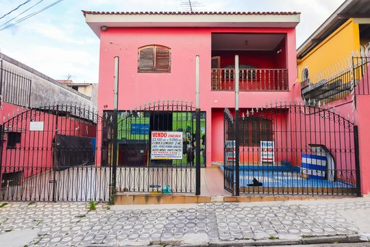 Fachada de casa para alugar com 5 quartos, 250m² em Itaim Paulista, São Paulo