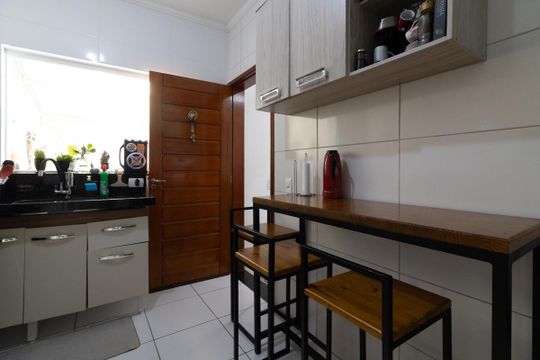 Cozinha de casa de condomínio à venda com 3 quartos, 120m² em Jardim Danfer, São Paulo