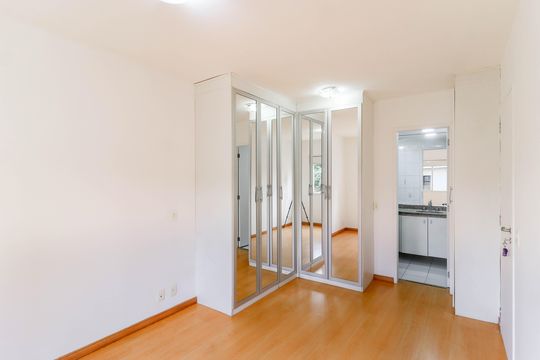 Suíte 1 de apartamento para alugar com 3 quartos, 135m² em Cidade Monções, São Paulo