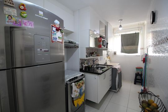 Cozinha de apartamento à venda com 2 quartos, 52m² em Taquara, Rio de Janeiro