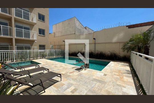 Área comum - Piscina de kitnet/studio à venda com 1 quarto, 28m² em Jardim Itacolomi, São Paulo