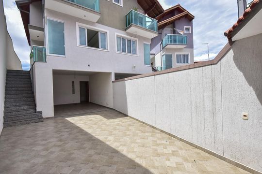 Garagem de casa para alugar com 3 quartos, 150m² em Jardim America, Taboão da Serra